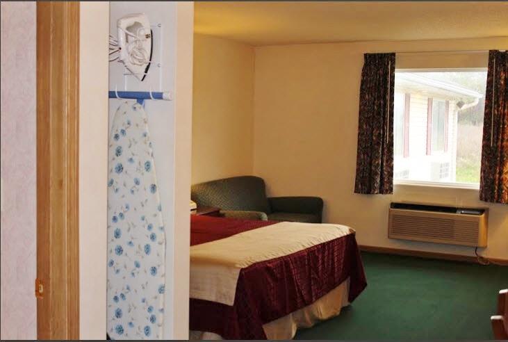 Americas Best Value Inn Knob Noster Camera foto