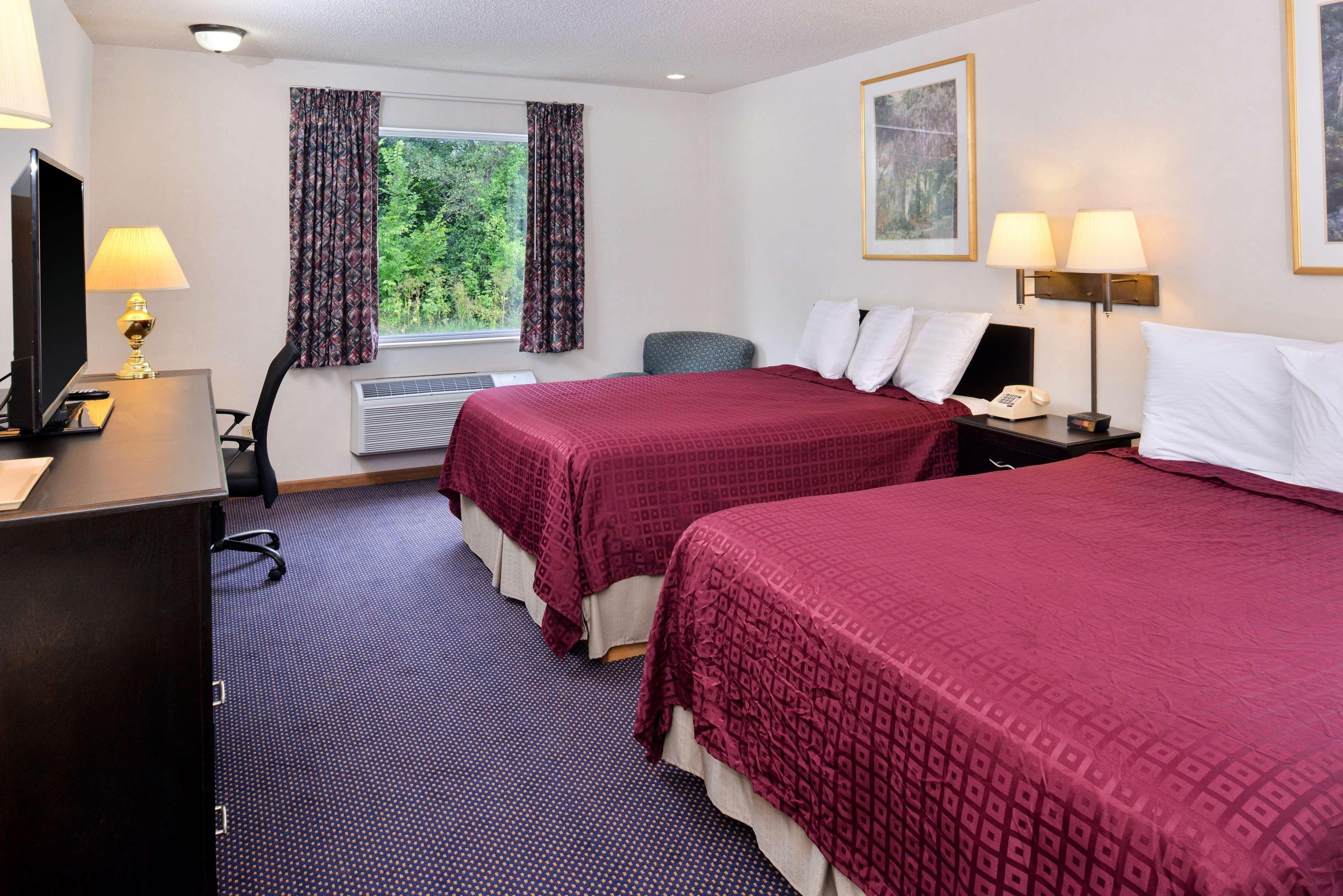 Americas Best Value Inn Knob Noster Esterno foto