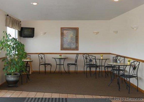 Americas Best Value Inn Knob Noster Ristorante foto